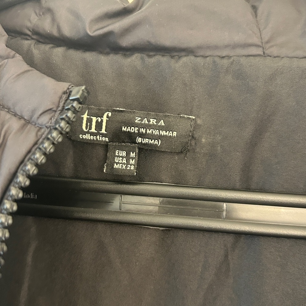 Zara Oversized Black Puffer Jacket - Picture 5 of 10